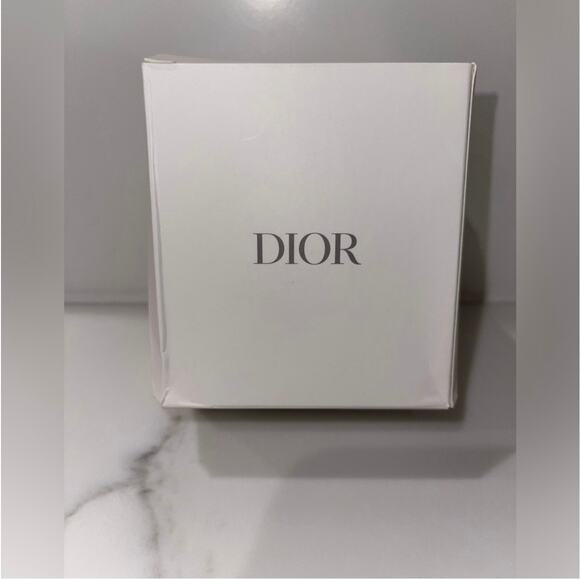 Christian Dior Beauty Limited Edition Mini Straw Bucket Bag with Chain Gift Box - Picture 5 of 7
